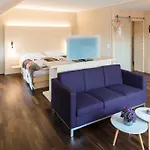 Feldmochinger Hof Отель
