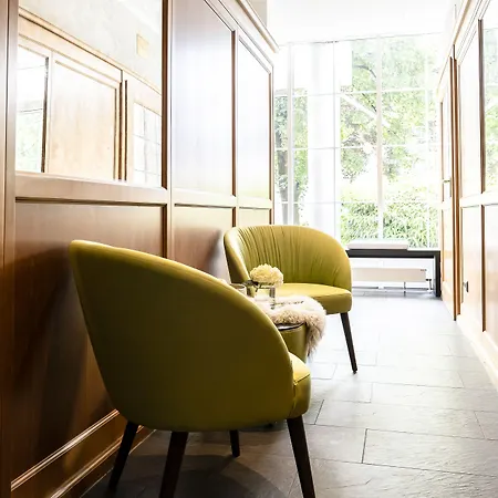 Feldmochinger Hof Otel Münih