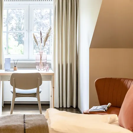 Feldmochinger Hof Otel 3*