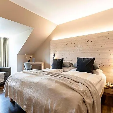 Feldmochinger Hof 4* Μόναχο