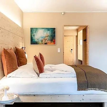 Feldmochinger Hof 4*