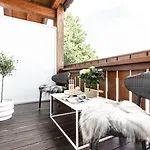 Feldmochinger Hof Hotel
