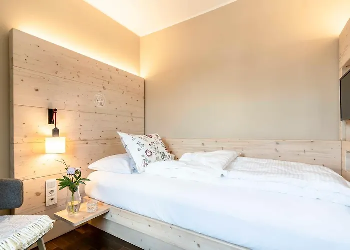 Feldmochinger Hof Hotel