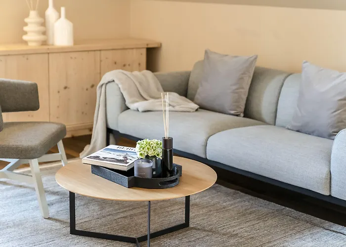 Hotel Feldmochinger Hof 3*