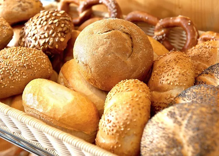 Hotel Feldmochinger Hof 3*