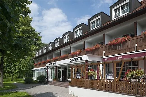 Feldmochinger Hof 3*