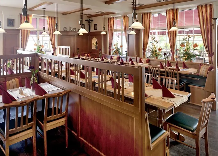 Hotel Feldmochinger Hof 3*